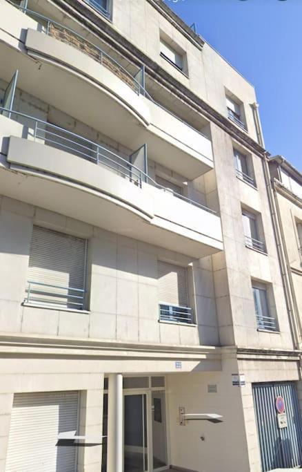 Le Loire A Velo - Gare De Tours Appartement Buitenkant foto