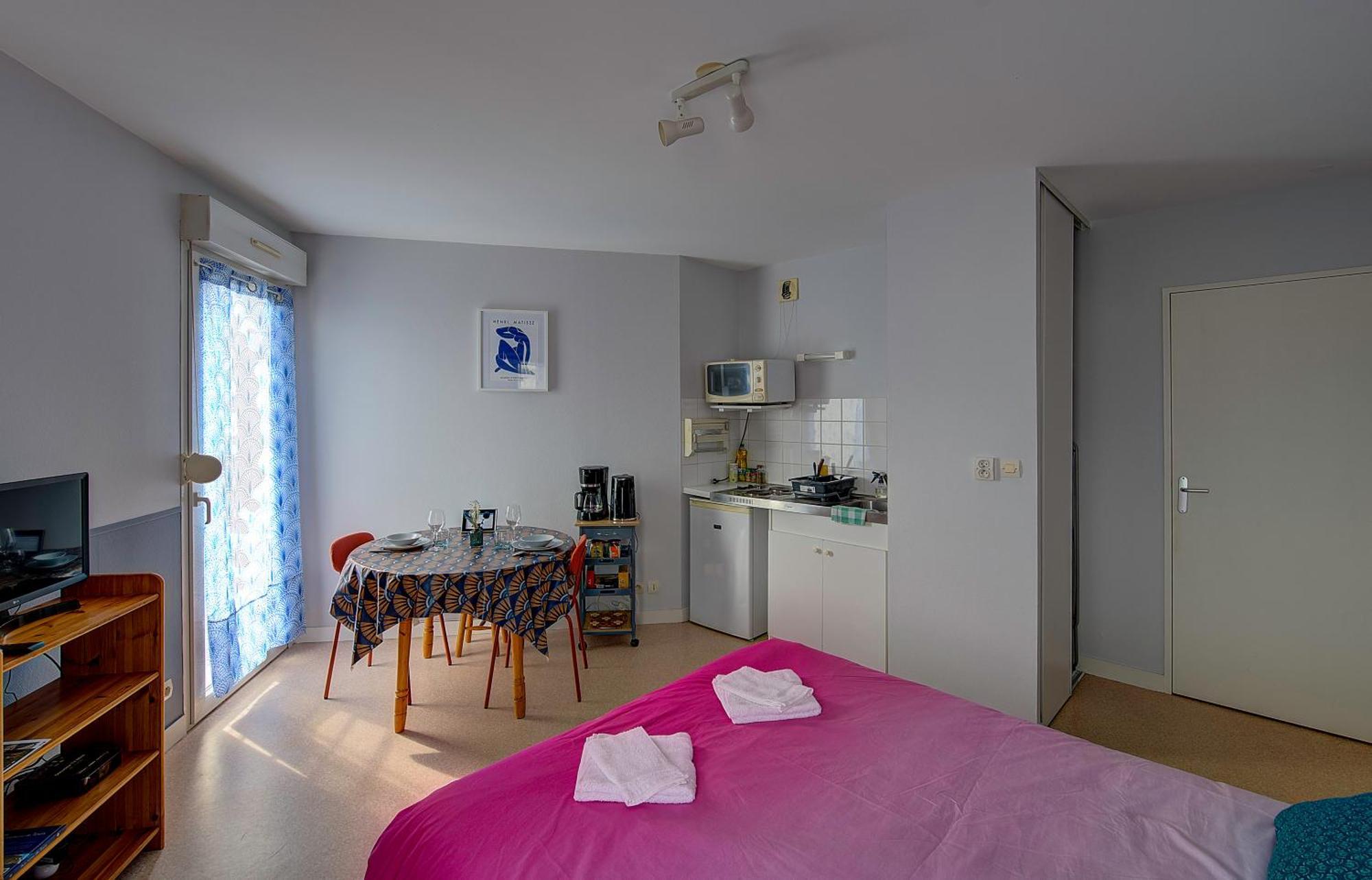 Le Loire A Velo - Gare De Tours Appartement Buitenkant foto